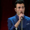 Sanremo 2013, comincia un Marco Mengoni in blu