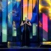 Sanremo 2013, Malika Ayane la pettinatura alla Marilyn non le dona