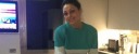 Anna Tatangelo risponde alle critiche, ma perch&egrave; si siede sulla cucina?!?