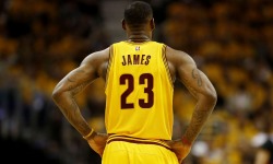 La Nba Raschia il Barile e si Piega agli Sponsor sulle Canotte dei Campioni del Basket