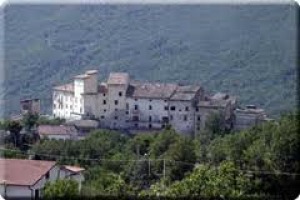 Maggio Fontecchiano: visite guidate e pulizia dei sentieri