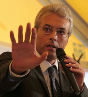 Terremoto Emilia, Chiodi: "Il sisma dell'Aquila non ha eguali, e noi, stiamo lavorando bene"