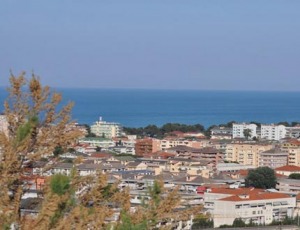 Spaccia nella sua abitazione, arrestato pusher a Monteslvano