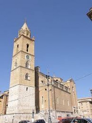 Biagio Izzo e Federico Perrotta protagonisti al Teatro Marrucino per beneficenza