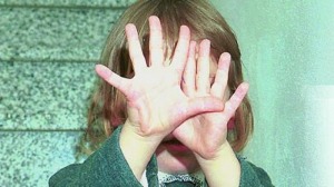 Lanciano: pedofilo violentò bambina, madre condannata per favoreggiamento