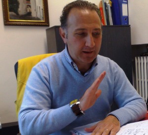 Comune di Sulmona: sfiduciato l'assessore pro-Snam Gianni Cirillo