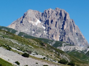 Giovani dispersi sul Corno Grande, tratti in salvo dal Soccorso alpino