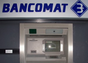 Pagamenti con bancomat dai 50 euro, in arrivo la stretta sul contante