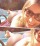 Sofia Vergara mostra in piscina il suo lato B