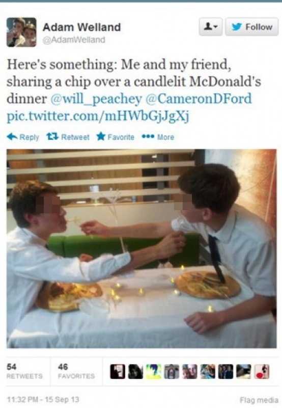 Cacciati Da Mcdonald S Perch Gay O Perch Hanno Portato Tovaglia Piatti E Bicchieri Cronaca