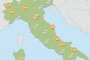 Addensamenti nuvolosi sulle regioni del centro nord con pioviggini, cielo velato a sud