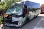 Bus di studenti tampona camion, feriti 20 ragazzi e 4 docenti oltre al conducente