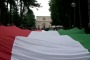 Raduno dei Vigili del Fuoco tanta gente nel centro storico dell'Aquila