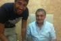 Il capitano del Chieti Pepe al momento della firma