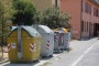 L'Aquila: butta spazzatura nel cassonetto, e da lì spunta fuori un uomo
