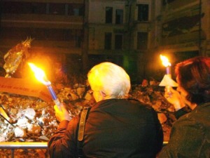Dieci mesi dal terremoto, oggi la fiaccolata della memoria