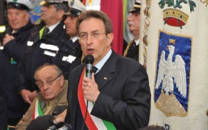 Cialente: la ricostruzione &egrave; bloccata e senza governance 