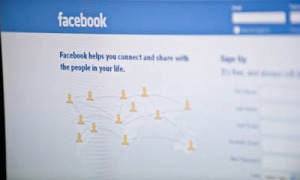 Il dopo ballottaggi: anche i politici si sfogano su Facebook 