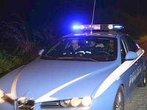 Ragazze rapinate in macchina a Pescara 