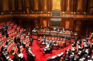 Milleproroghe. Ok della Camera al decreto. Con la fiducia ...