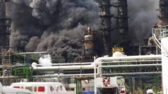 Esplosione all'impianto petrolchimico della Pemex in Messico