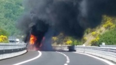 fiamme in autostrada