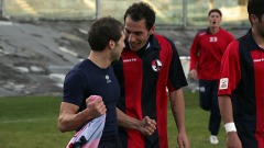 Lorenzo Perfetti, senza maglia, festeggia il quarto gol con Mirco Ruggiero