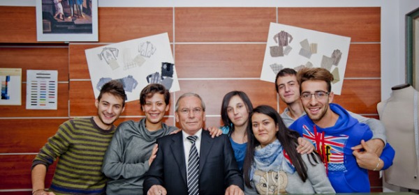 Il Maestro Di Tillio con alcuni studenti del Corso