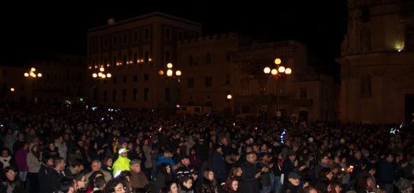 La fiaccolata del 6 aprile 2013