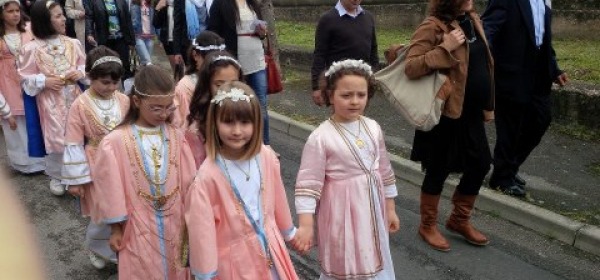 La processione delle Verginelle a Rapino (Ch) - foto Rocco Micucci