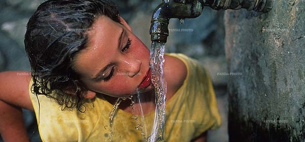 Acqua naturale - foto di repertorio