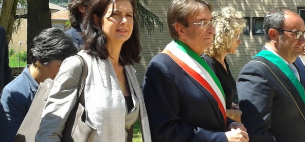 Laura Boldrini nella visita a L'Aquila - foto Barbara Bologna