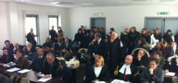 Gli avvocati durante il dibattimento del Processo Grandi Rischi