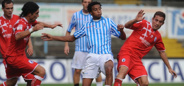 Arma con la maglia della Spal