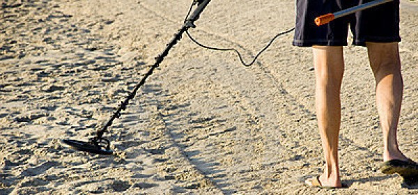 Metal detector spiaggia