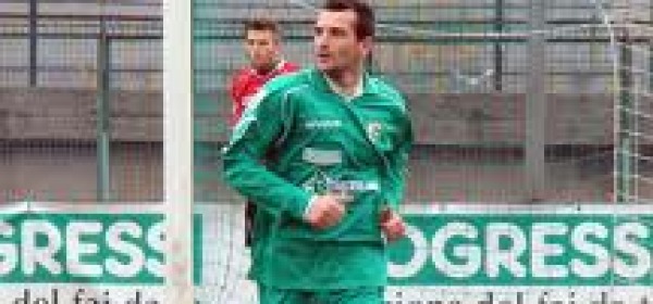 Salvatore Arcuri con la casacca dell'Avellino nel 2011