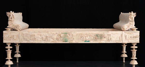 Letto funerario d'osso- periodo Augusto