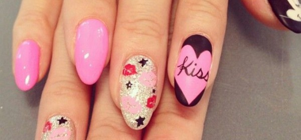 Nail art per San Valentino