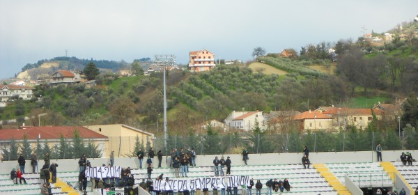 La curva "Volpi" dello stadio "Guido Angelini"