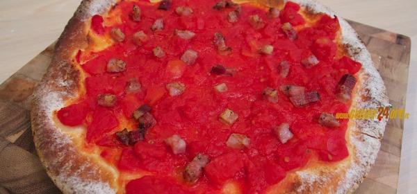 Pizza all'amatriciana