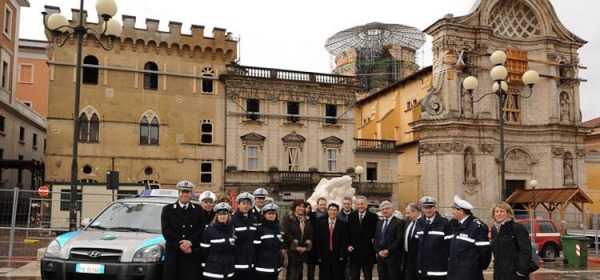 Polizia caccia alla movida violenta