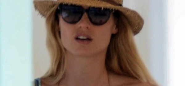 Michelle Hunziker Bikini Dorato