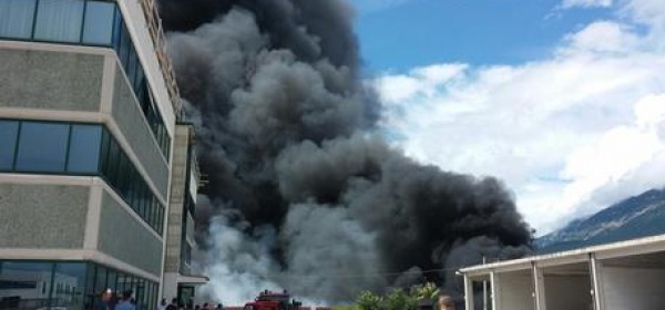 Incendio dell'Adria (foto Ansa)