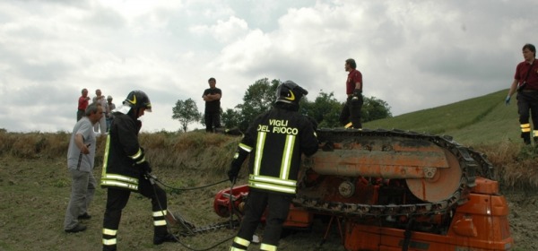 incidente con trattore