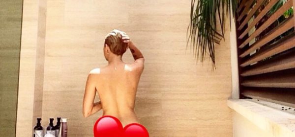 Miley Cyrus Nuda