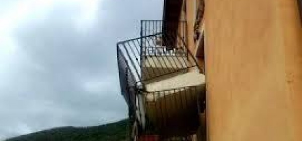 Balcone crollato