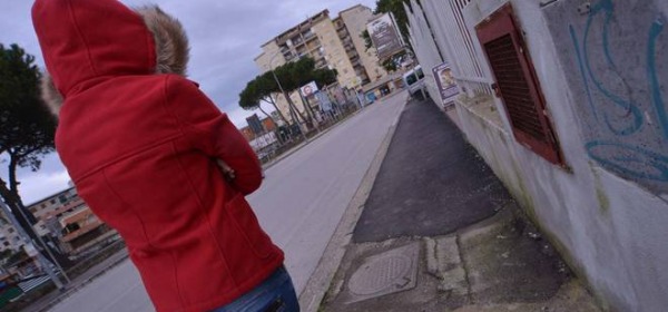 Melito, 34enne cade sul marciapiede e muore (NewFotoSud-Alessandro Pone)