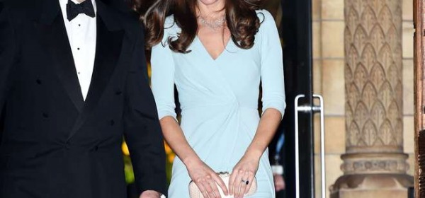 Kate Middleton sexy per la seconda uscita ufficiale (Olycom)