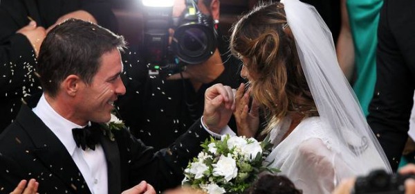 Il matrimonio di Elisabetta Canalis e il nude look di Belen (Olycom)