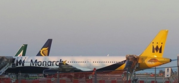 Monarch Airlines fumo a bordo